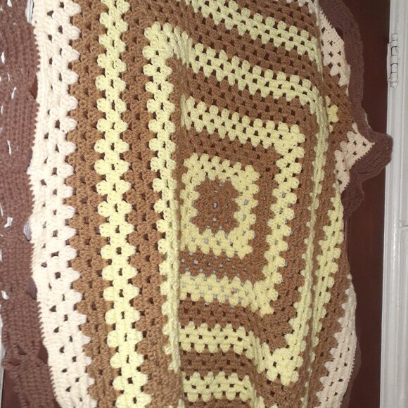 CROCHET HAND KNITTED COUCH THROWS - Picture 3 of 7